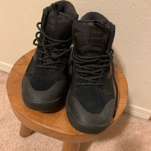 Vans MTE UltraRange EXO Hi Shoe 7 - Picture 5 of 9